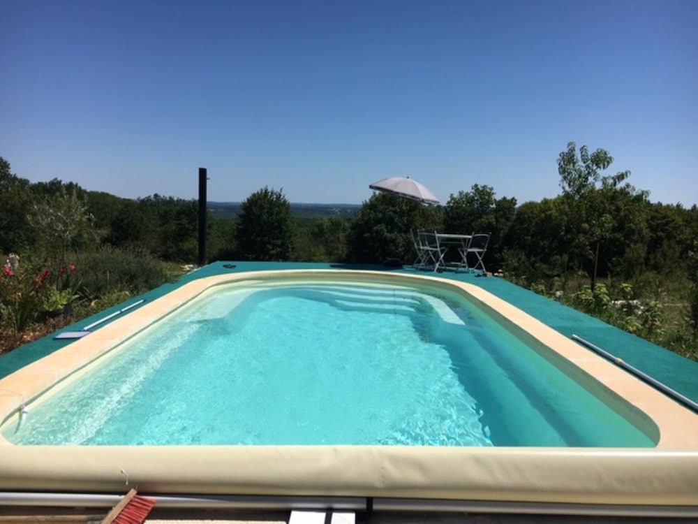 Villa in Cazals With Pool & Lake Nearby