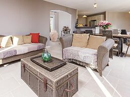 Villa in Cazals With Pool & Lake Nearby