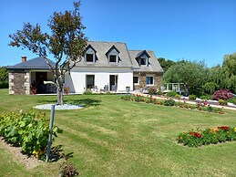 Peaceful Garden Retreat, Epiniac
