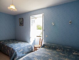 Lakeside Cottage Roziers Retreat