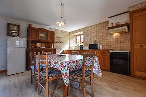 Historic Dordogne Escape
