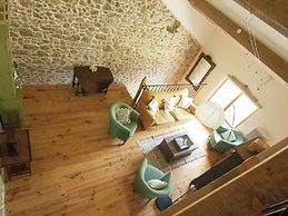 Cottage in Dordogne With Accessible Terrace