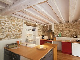 Cottage in Dordogne With Accessible Terrace