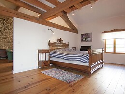 Cottage in Dordogne With Accessible Terrace