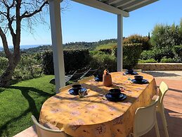 Family-friendly Villa With Pool
