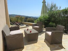 Family-friendly Villa With Pool