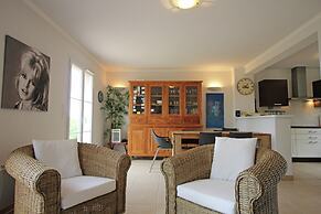 Family-friendly Villa With Pool