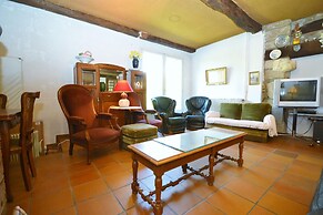 Cosy House With Private Pool Near Valence