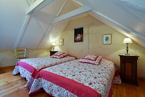 Breton Escape in Querrien