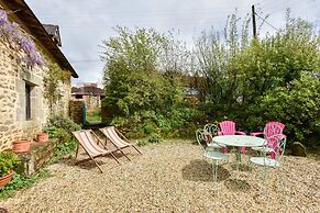 Breton Escape in Querrien