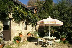 Breton Escape in Querrien