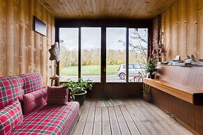 Mountain Stay Near Canal