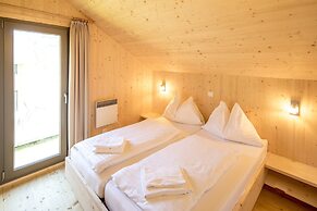 Lovely Chalet With Whirlpool