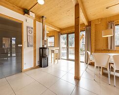 Lovely Chalet With Whirlpool