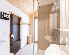 Lovely Chalet With Whirlpool