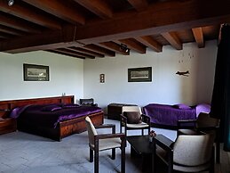 Comfortable Holiday Home With Spacious Garden
