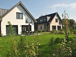 Bungalow in Texel Near National Park Dunes