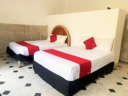 OYO Posada Espinosa, Mérida, Parque de Santa Ana