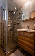 White Rock Milos Suites
