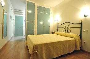 Hotel Apartamentos Aralso Sotillo