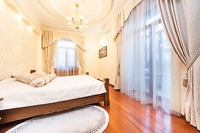 Kyiv Apartments