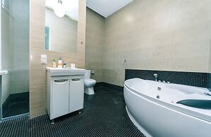 Kyiv Apartments