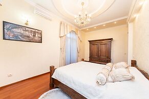 Kyiv Apartments