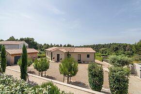 Luxury Villa With Private Pool in Cesseras