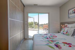 Luxury Villa With Private Pool in Cesseras