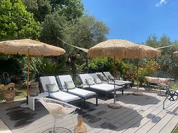 Villa in Grasse With Private Pool