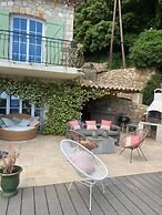 Villa in Grasse With Private Pool