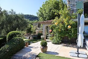 Villa in Grasse With Private Pool