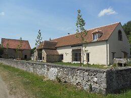 Luxurious Farmhouse in Braize