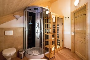 Lovely Chalet With Sauna