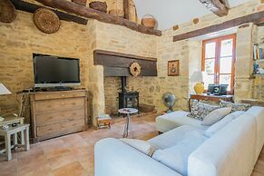 Dordogne Poolside Escape