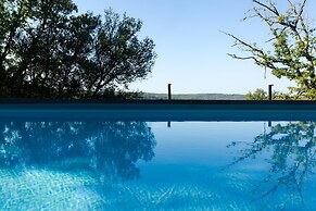 Dordogne Poolside Escape