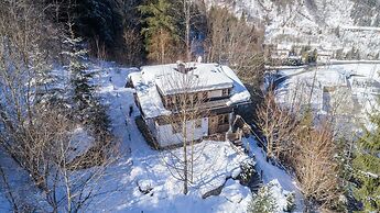 Idyllic Chalet in Kaprun near Ski Area