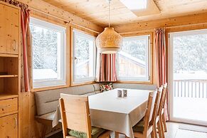 Chalet in Dachstein West With Shared Pool