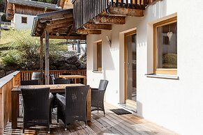 Chalet in Dachstein West With Shared Pool