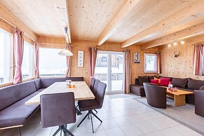 Chalet in Dachstein West With Shared Pool