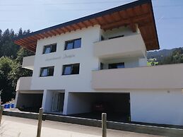 Luxurious Apartment in Fugenberg With Balcony