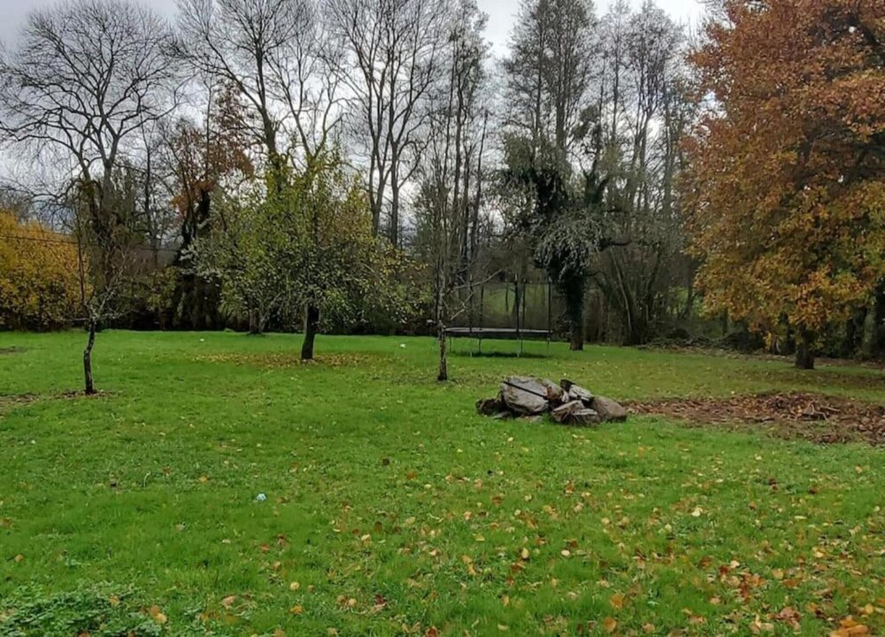 Peaceful Getaway in Teilhet
