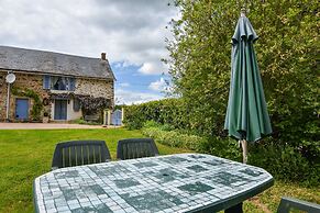Peaceful Getaway in Teilhet