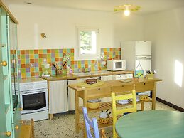 Holiday Home Talairan With Pool and BBQ