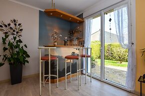 Peaceful Forest Stay in Pedernec