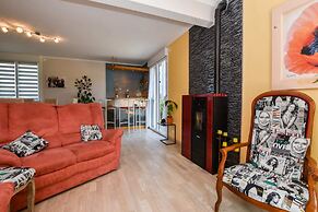 Peaceful Forest Stay in Pedernec