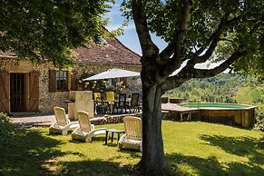 Holiday Home in Dordogne With Private Pool