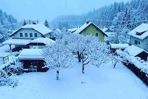 Holiday Apartment in Koetschach