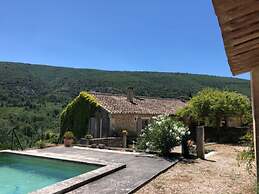 Holiday Home in Lacoste With Pool