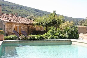 Holiday Home in Lacoste With Pool